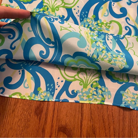 Lilly Pulitzer Dusk Racerback Resort White Crystal Coast silk top size XS - Picture 9 of 13